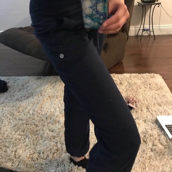 Navy blue lululemon studio pants - Picture 2 of 4